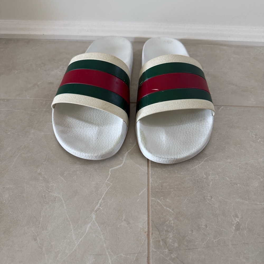 Gucci Slides – Classic Green/Red Stripe